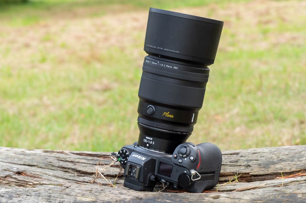 Nikon Nikkor 135mm f/1.8 S Plena Lens