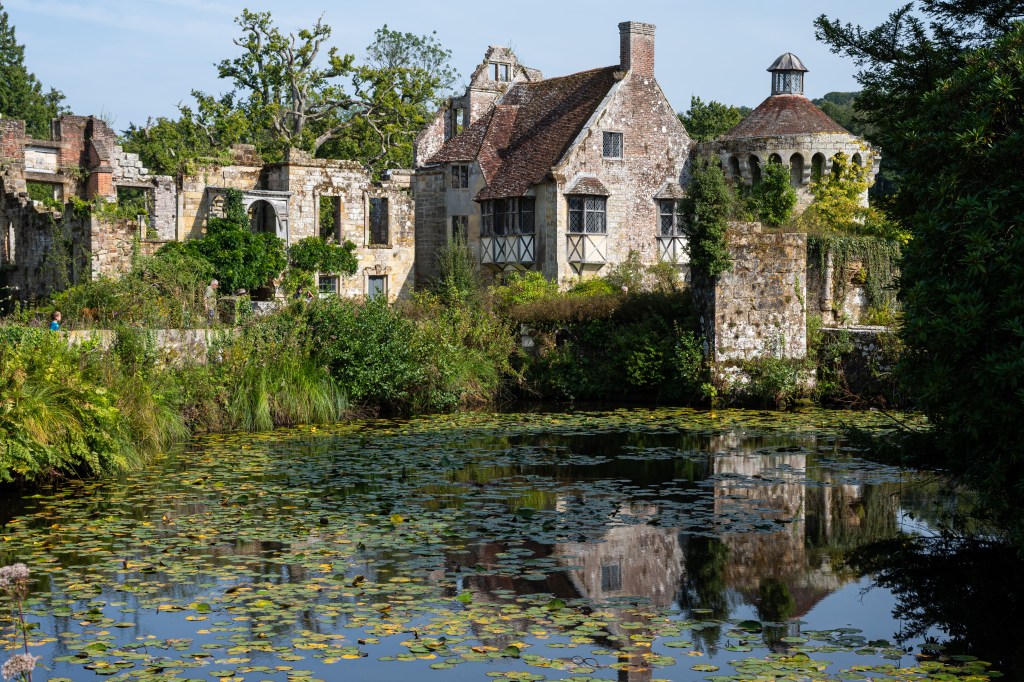 Nikon Z6III Scotney Castle sample image