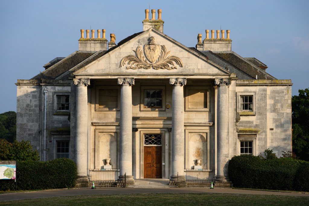 Nikon Z6III Beckenham Place Mansion sample image