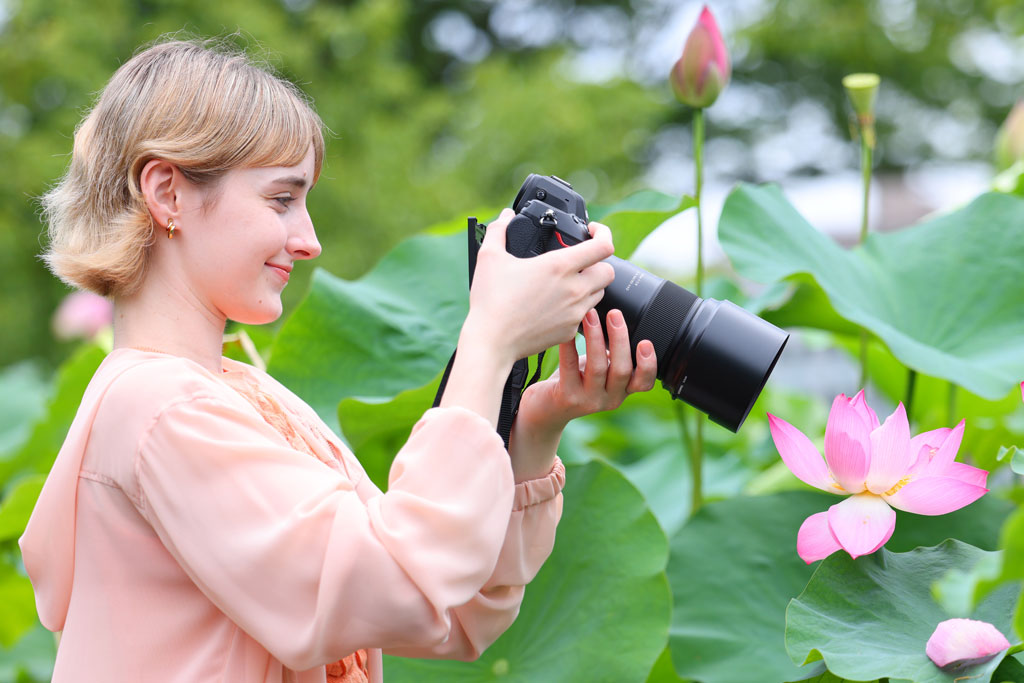 Tamron 90mm F/2.8 Di III MACRO VXD (Model F072)