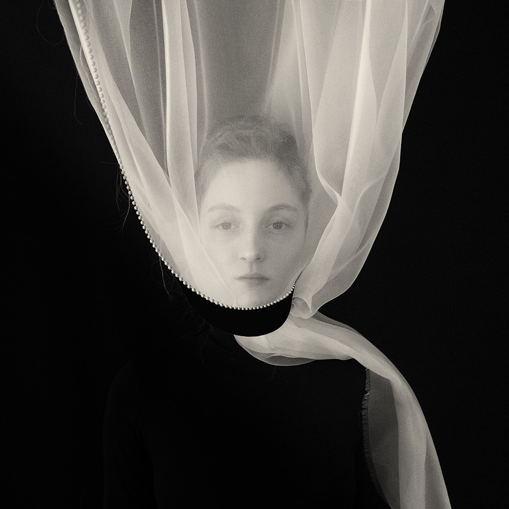 Minimalist Photographer of the Year, Anna by Eva Chupikova