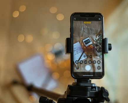 Phone tripod