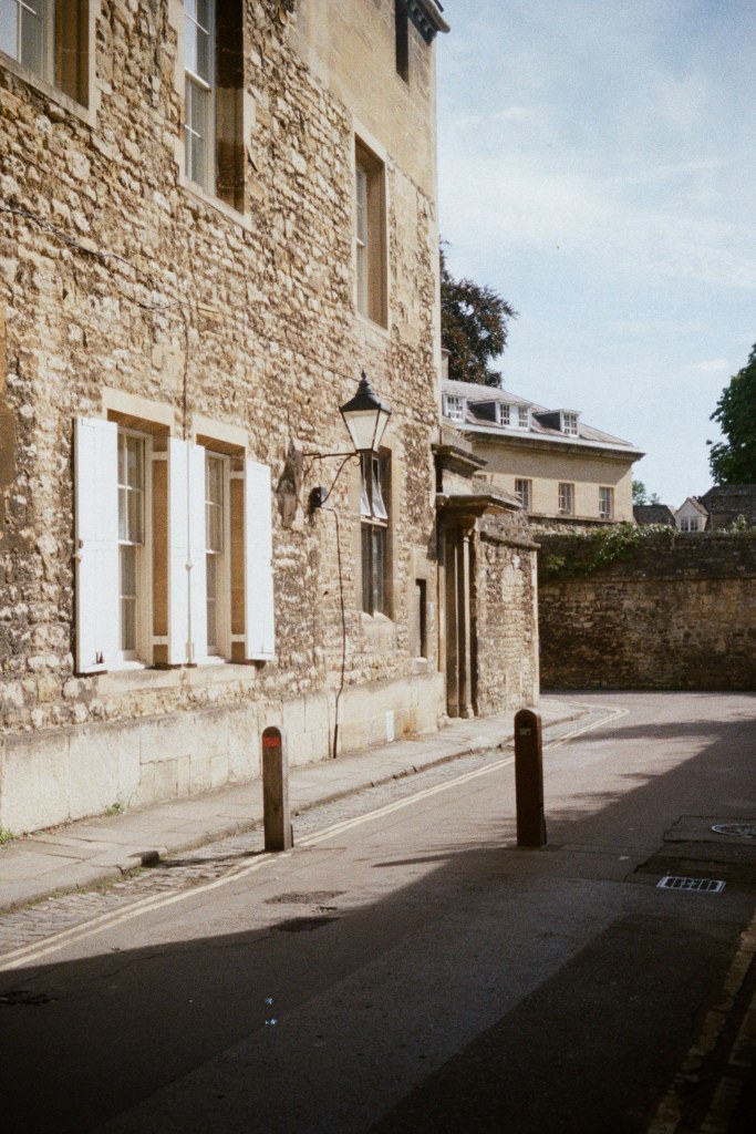 Alfie Cameras Tych+ analogue camera sample image, street with stone buildings