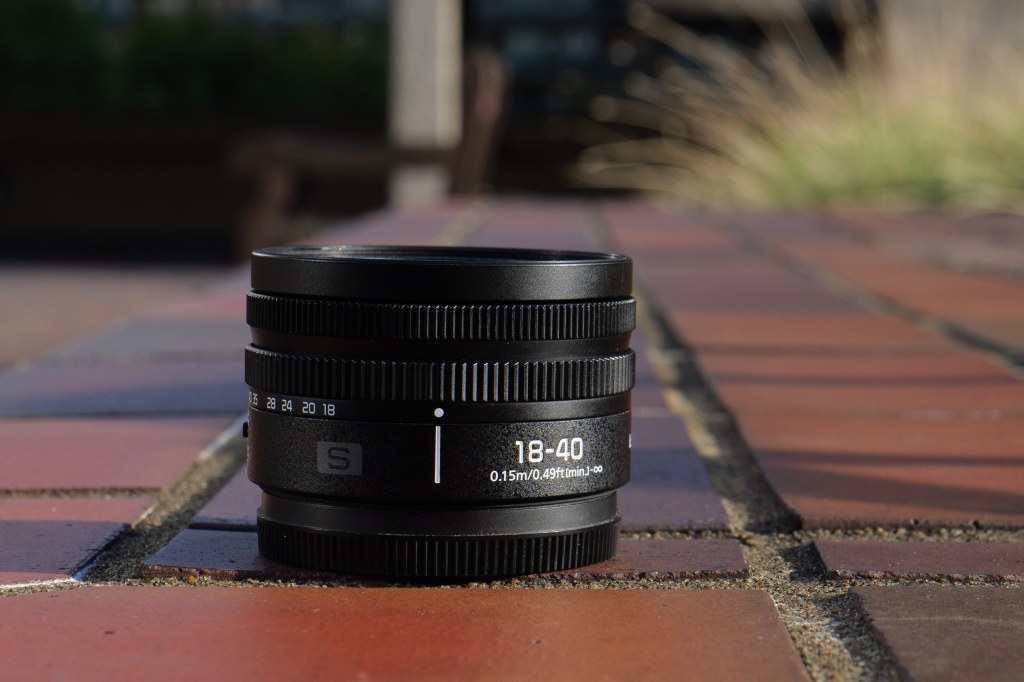 Panasonic LUMIX S 18-40mm F4.5-6.3 lens. Image: Panasonic