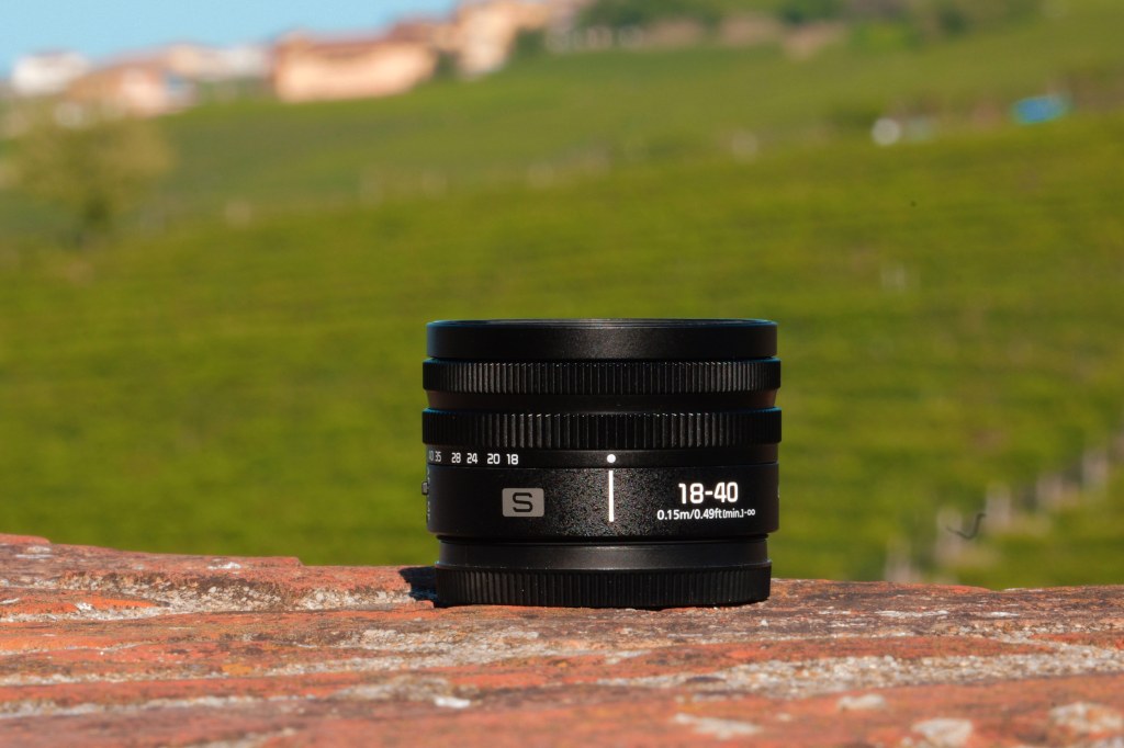 Panasonic LUMIX S 18-40mm F4.5-6.3 lens. Image: Panasonic