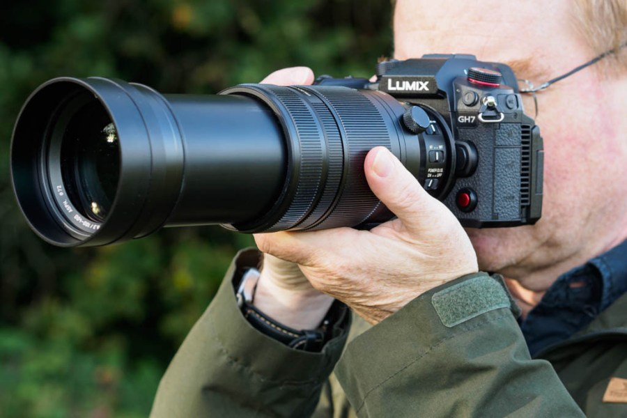 Panasonic Lumix GH7 in use with 100-400mm lens