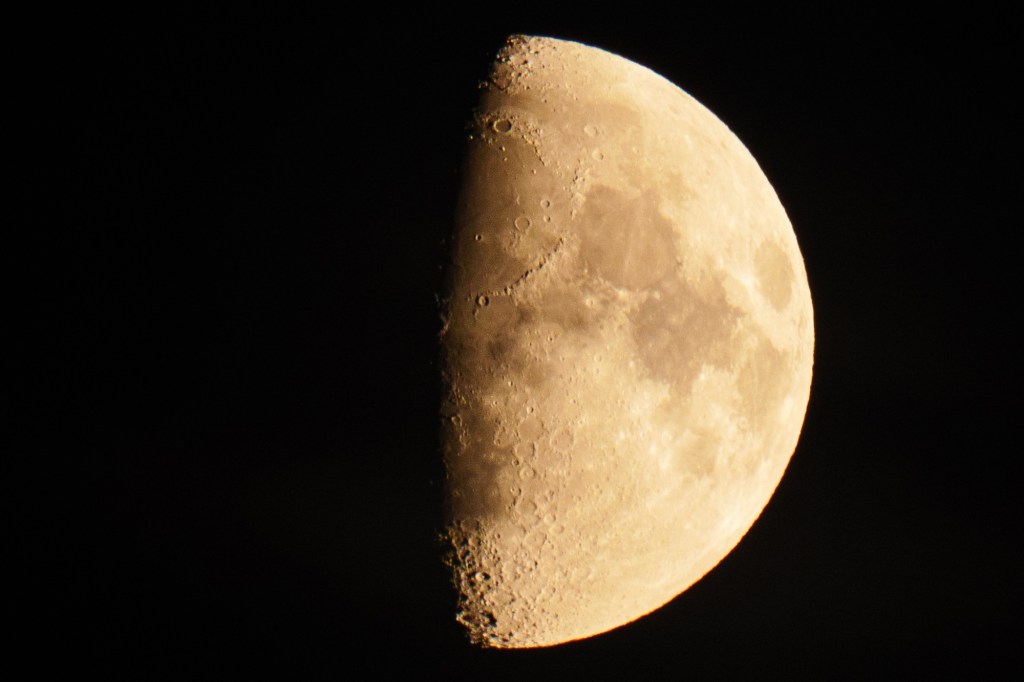 Panasonic Lumix GH7 moon sample image 