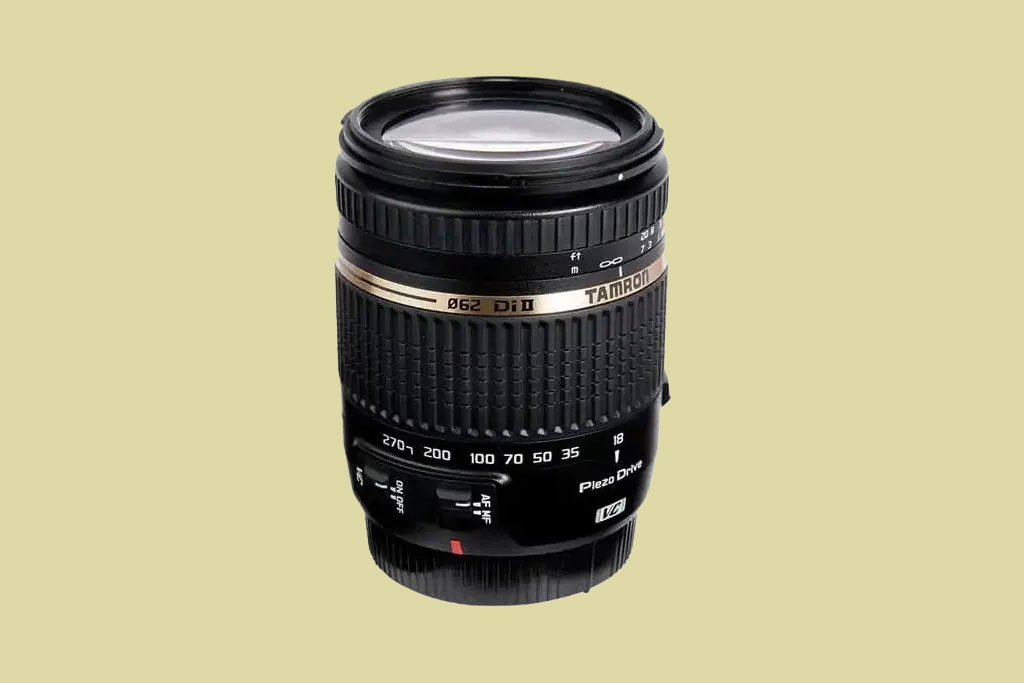 Tamron 18-270mm f/3.5-6.3 Di II VC PZD lens