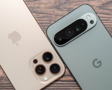 The cameras of the iPhone 16 Pro Max and the Google Pixel 9 Pro XL