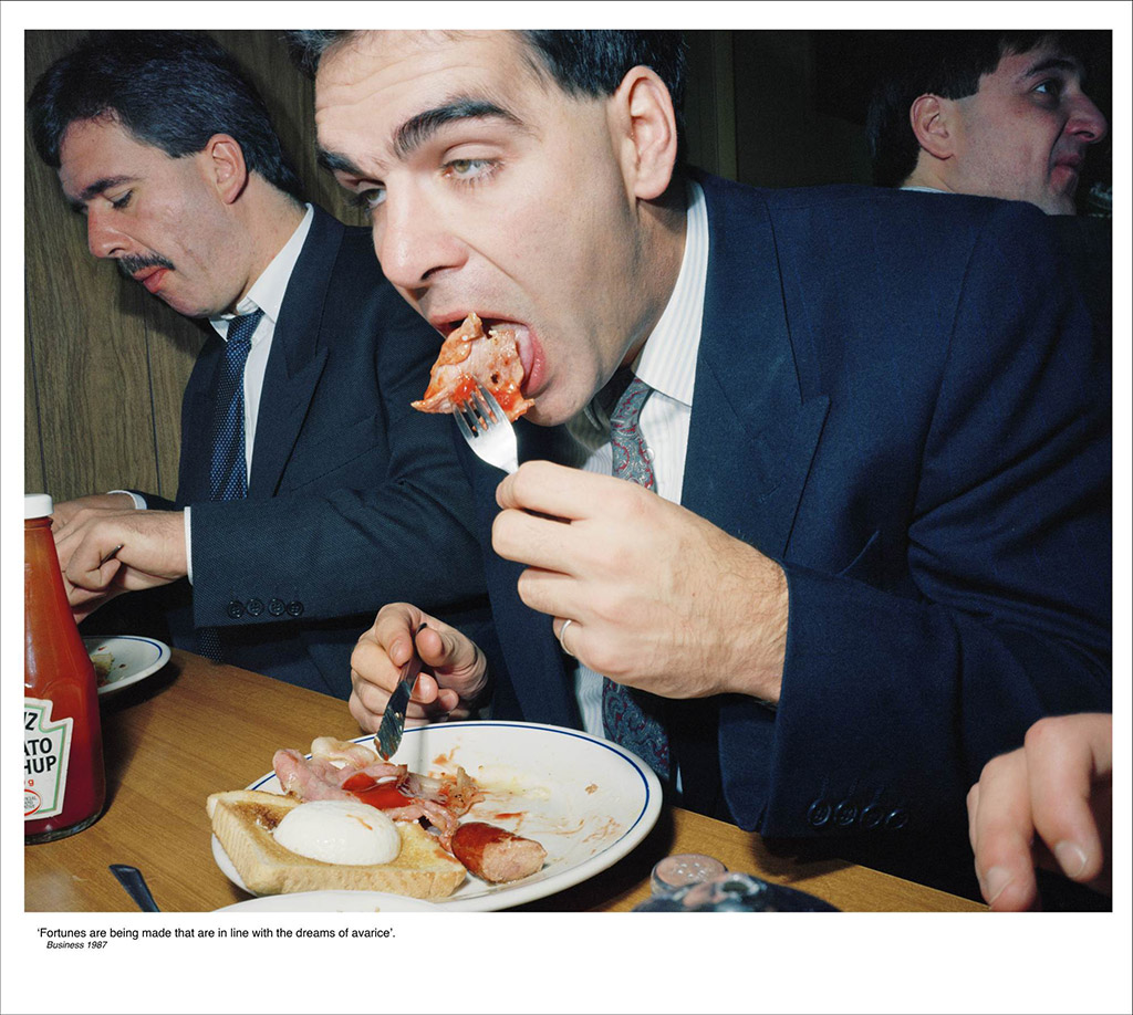 Work Stations, salesperson, café, the city 1988 ©Anna Fox; 
