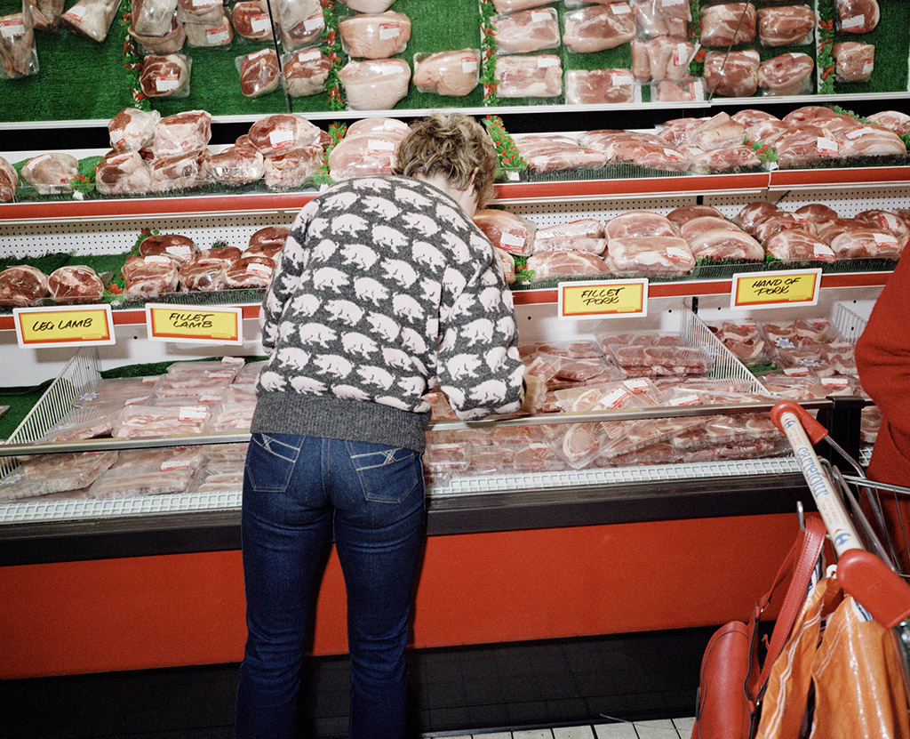 Hand of Pork, Caerphilly, South Wales 1985-1988 ©Paul Reas 1980s britain exhibition