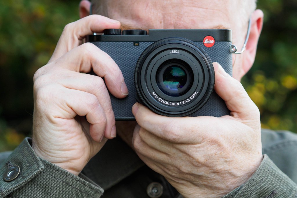 Leica Q3 43 in use