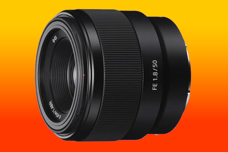 The Sony FE 50mm F1.8 lens is lightweight and portable.