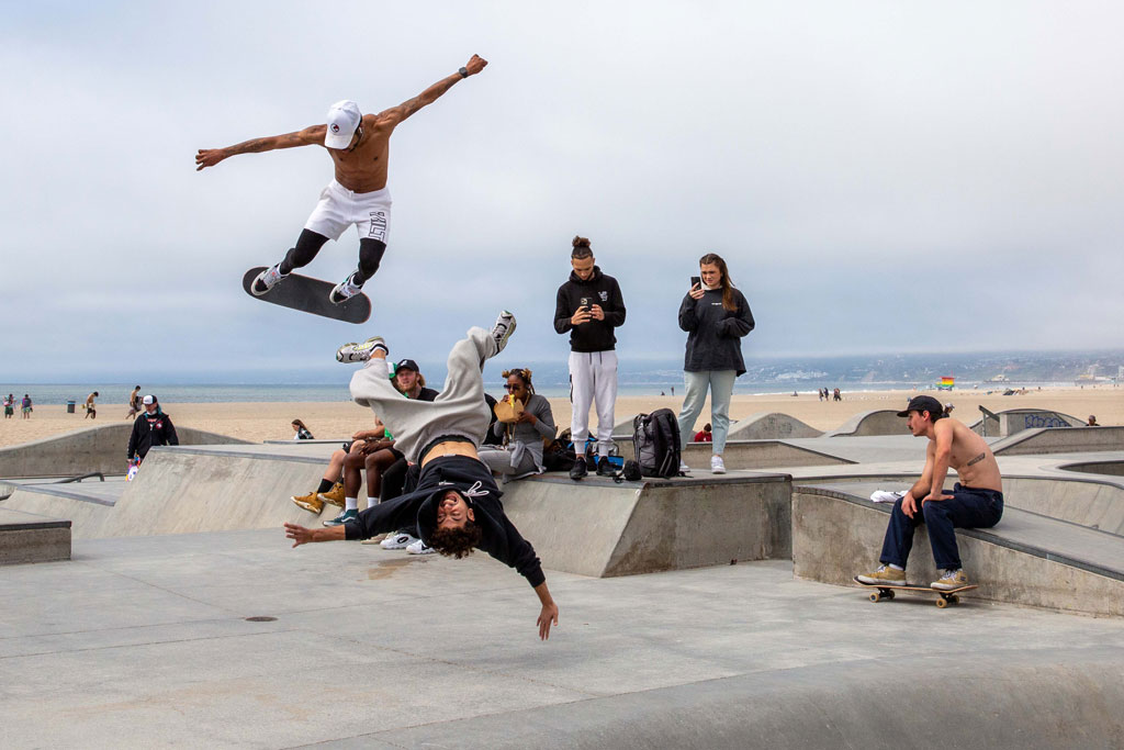 Los Angeles skaters by the beach, street photography America