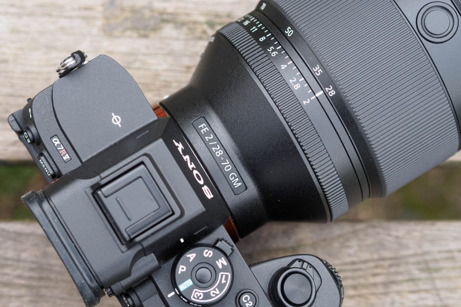 Sony FE 28-70mm F2 GM badge. Credit: Andy Westlake