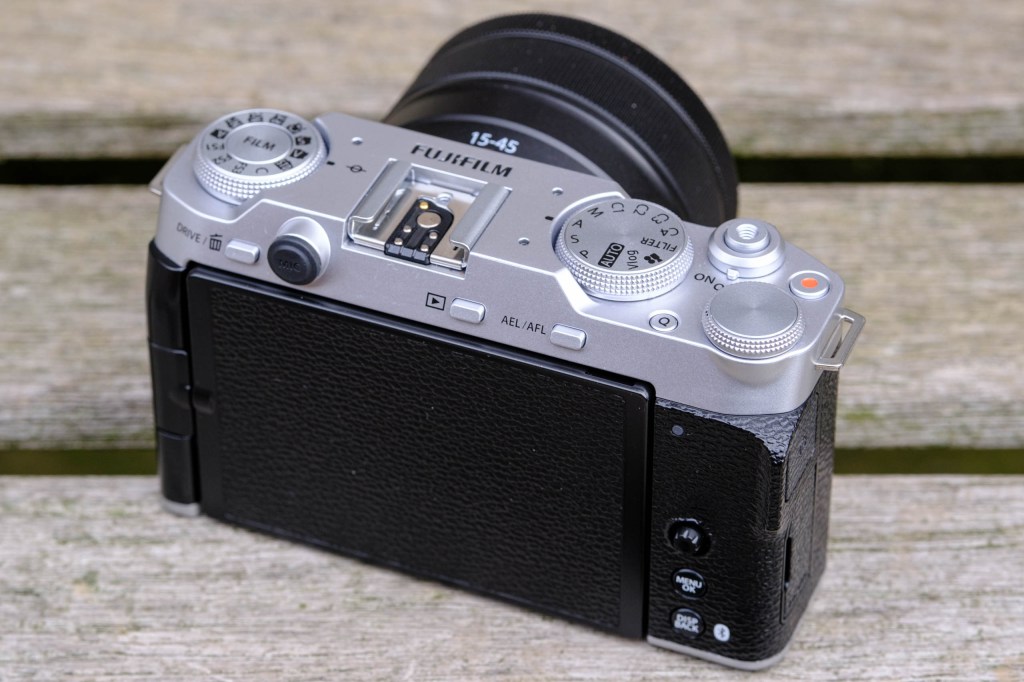 Fujifilm X-M5 top back view