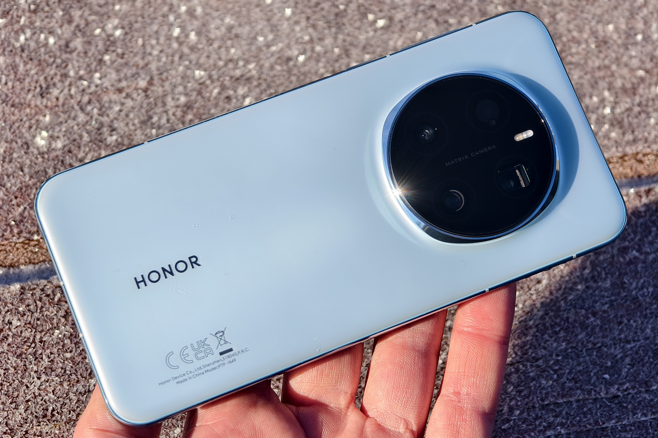 Honor Magic7 Pro. Photo Joshua Waller / AP