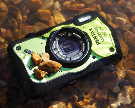 Pentax WG-8 compact camera in water