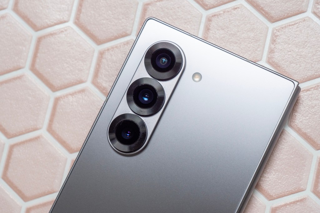 The Samsung Galaxy Z Fold 6 camera units