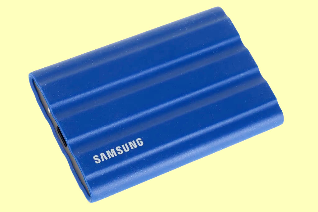 Samsung Portable SSD T7 Shield