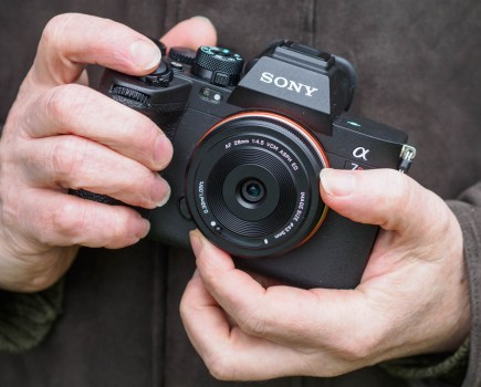 Viltrox AF 28mm F4.5 FE on Sony A7R V