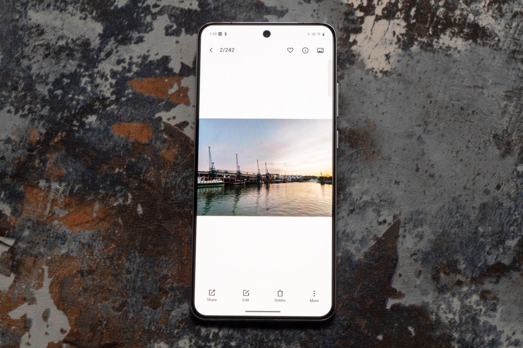 An image shot by the Vivo X200 Pro, displayed on the screen