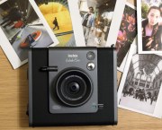 Instax Wide Evo. Photo: Isabella Ruffatti.
