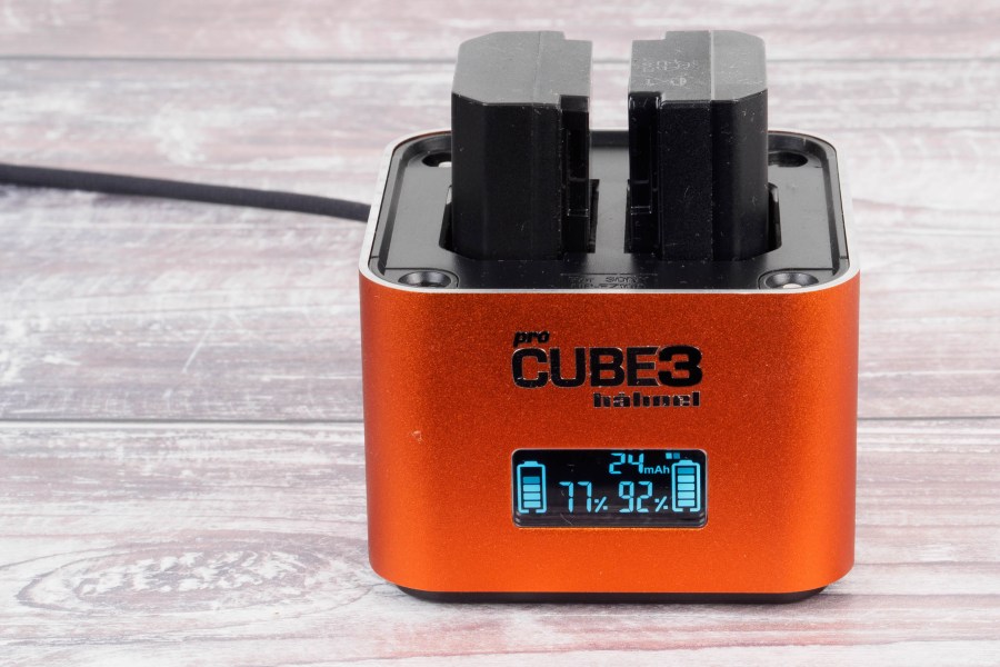 Hahnel ProCube 3 dual battery charger