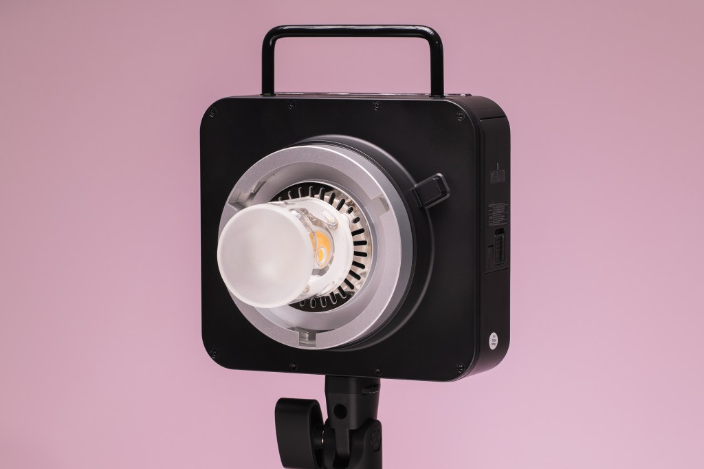 Neewer Q4 photography light, flash unit