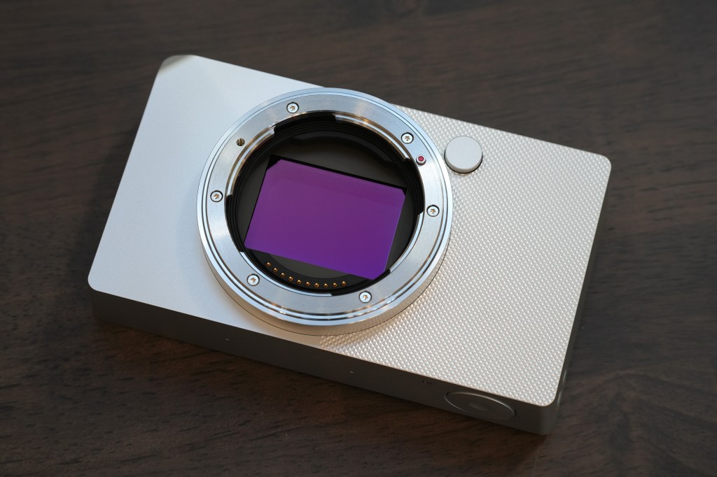 Sigma BF First Look – See the Sigma camera of the future