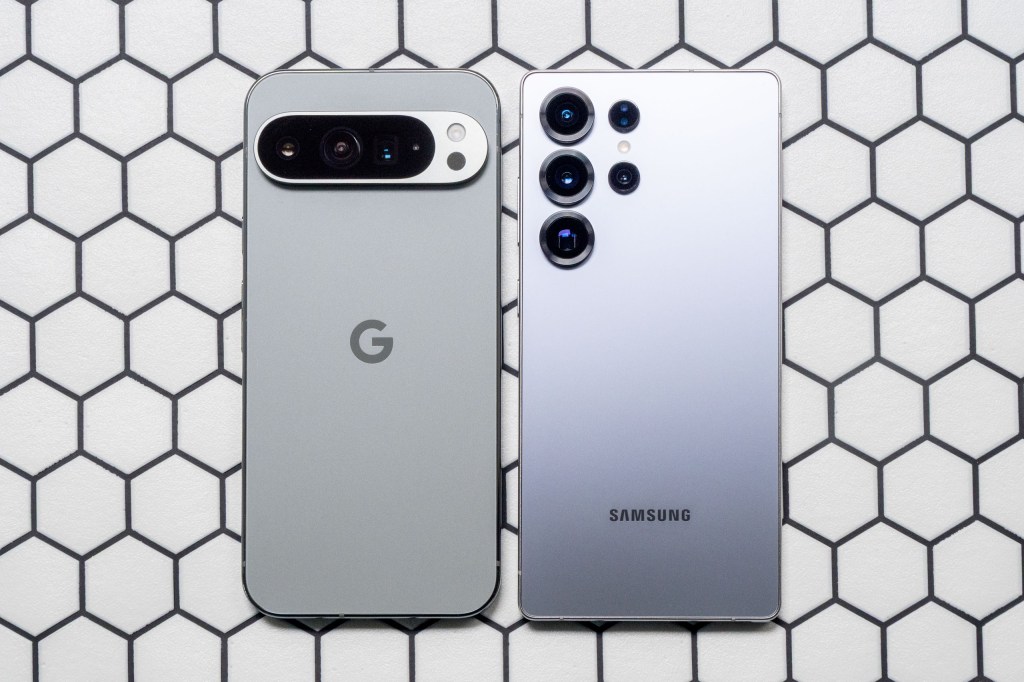 The Google Pixel 9 Pro XL (left) next to the Samsung Galaxy S25 Ultra
