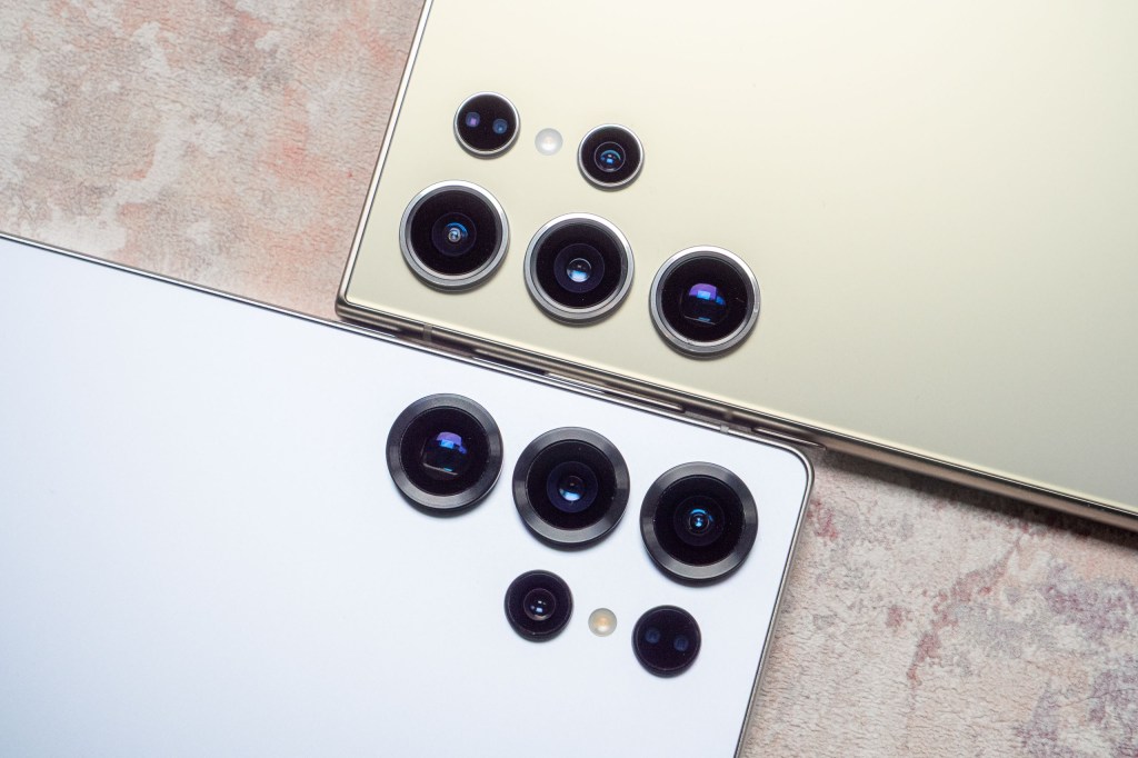 A closer look at the camera units of the Samsung Galaxy S25 Ultra and the Samsung Galaxy S24 Ultra