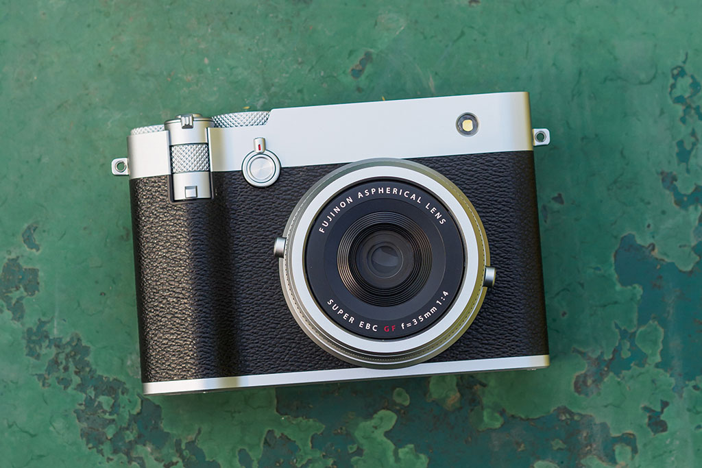 Fujifilm GFX100RF