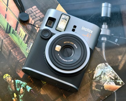 Fujifilm Instax Mini 41. Photo Joshua Waller