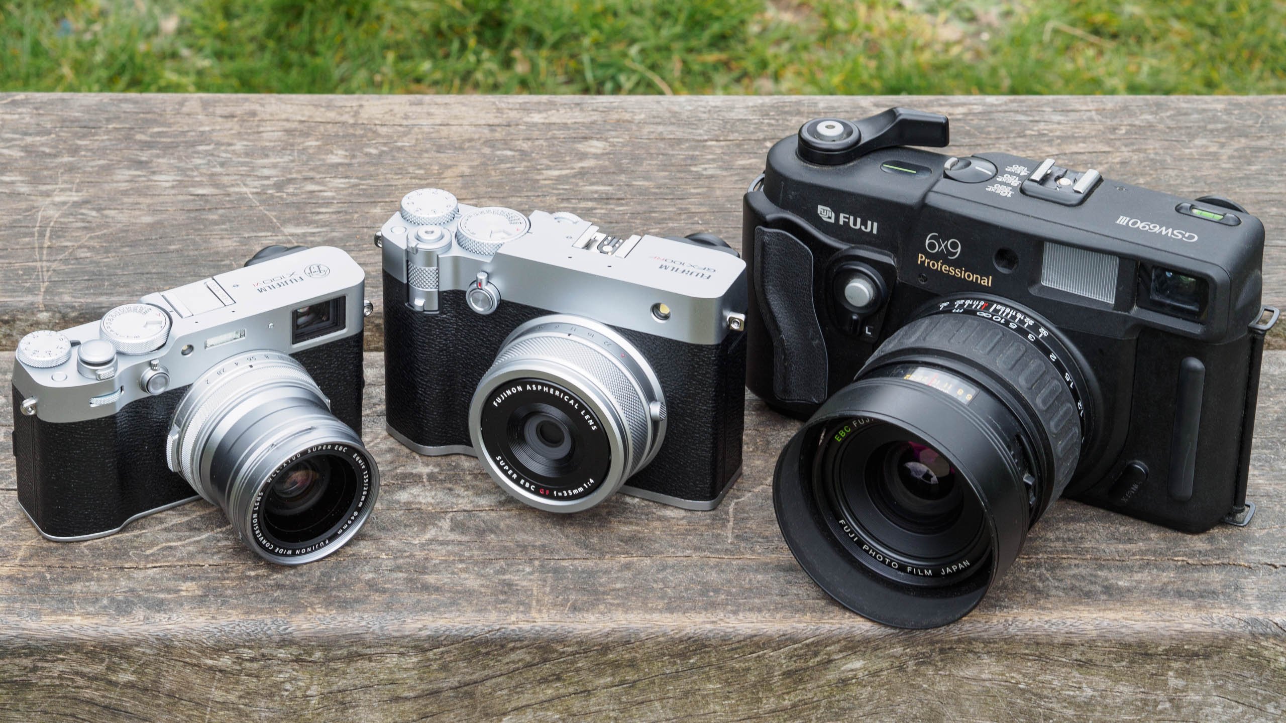 Fujifilm GFX100RF review I can't believe a camera this small takes