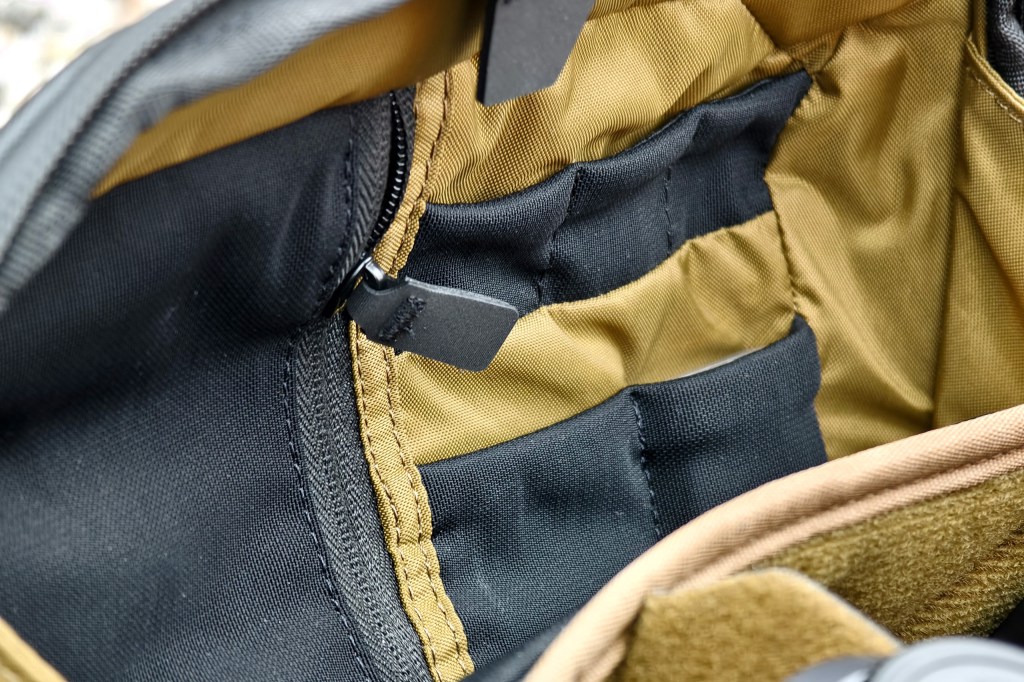 Nomatic McKinnon camera sling 5L bag