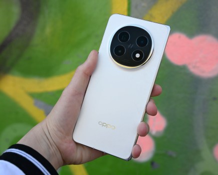 The Oppo Find N5 in hand