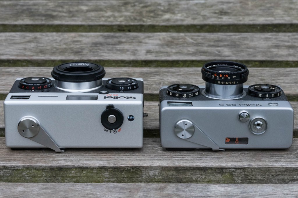 Rollei 35AF vs Rollei 35S - top view, lens extended