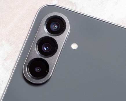 A closer look at the triple camera setup of the Samsung Galaxy A56