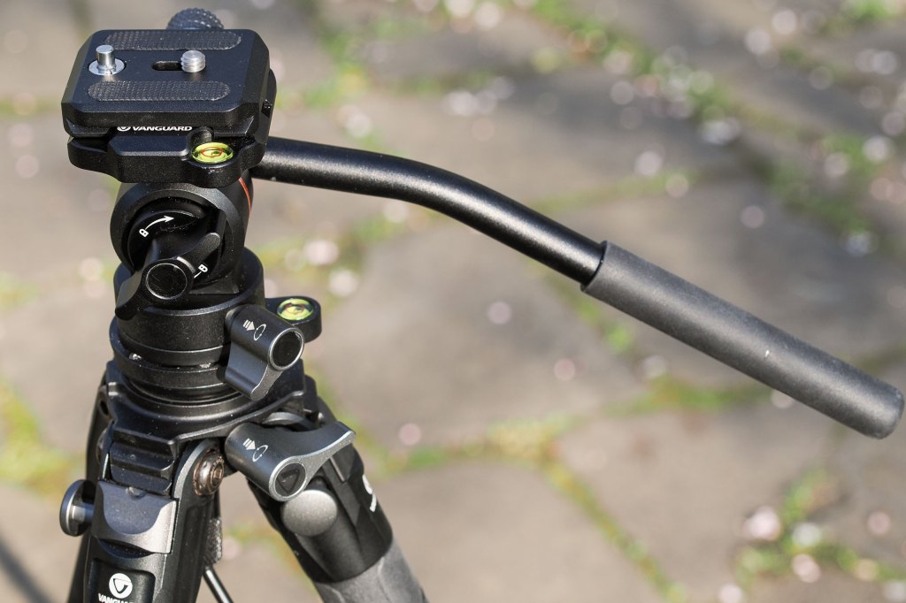 Vanguard PV12 pan-and-tilt head