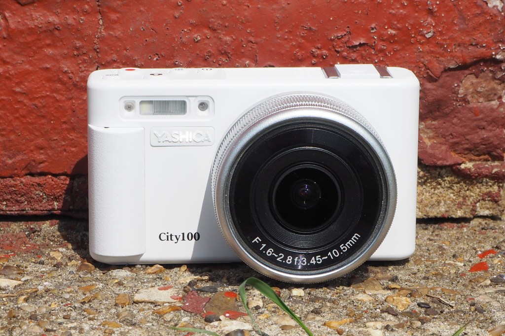 Yashica City100 - Photo Gavin Stoker
