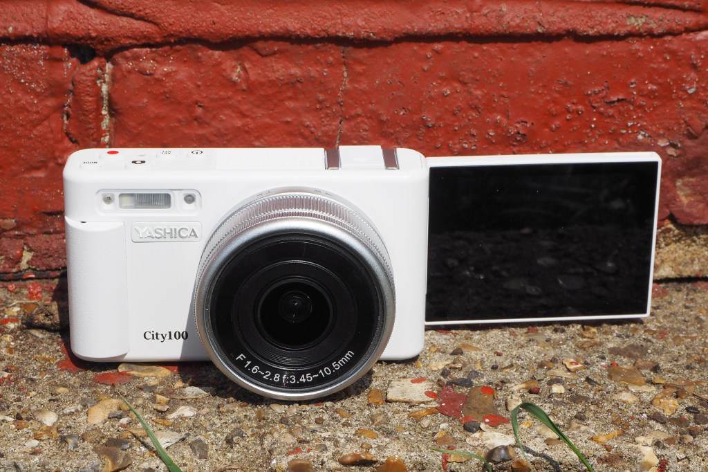 Yashica City100 - Photo Gavin Stoker