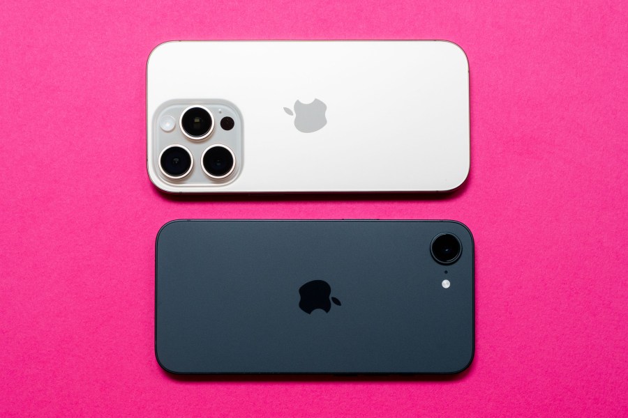 The iPhone 16 Pro above the iPhone 16e