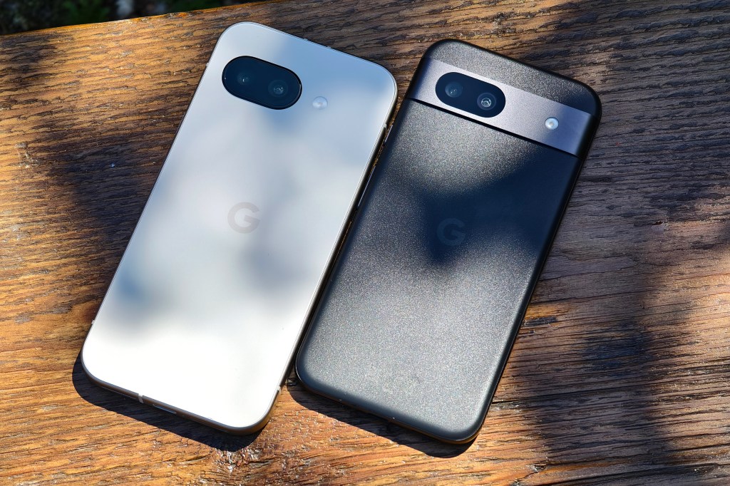 Google Pixel 9a (left), Pixel 8a (right), note the design changes. Photo JW