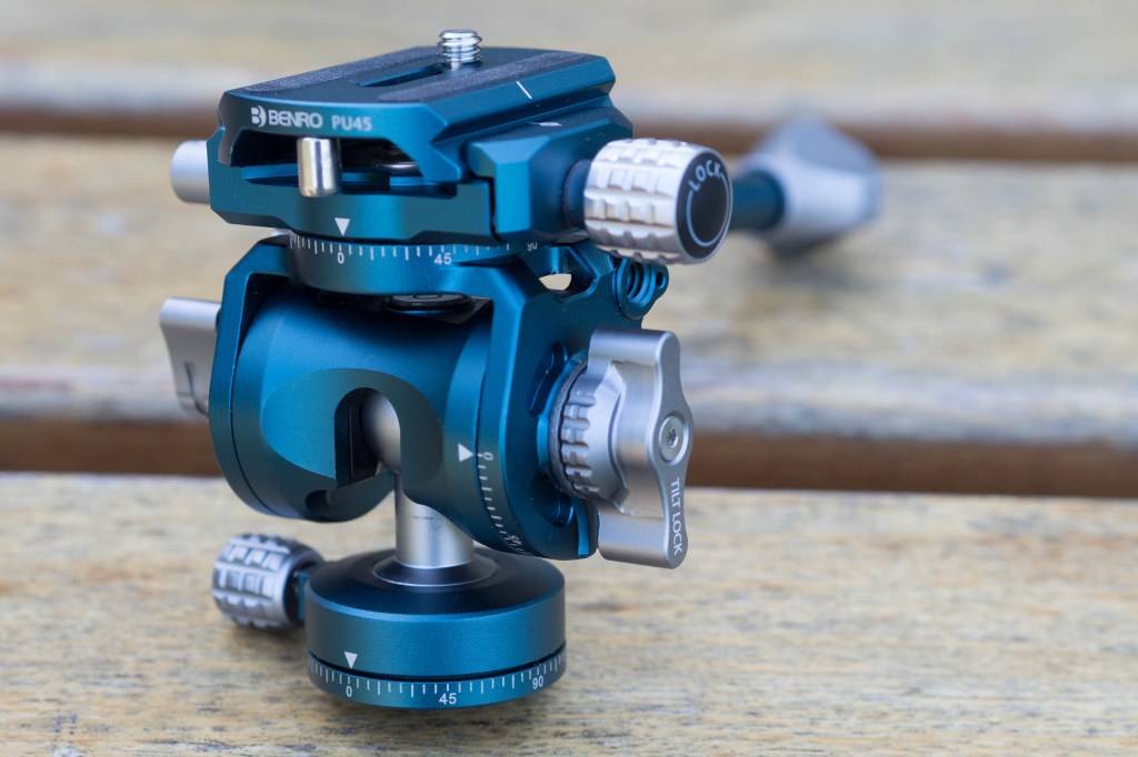 Benro FS20Pro head structure.