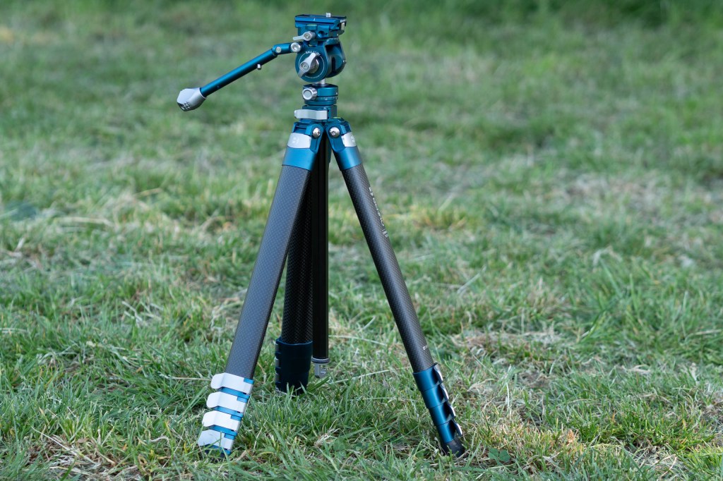 Benro FS20PRO hybrid head on Cyanbird tripod