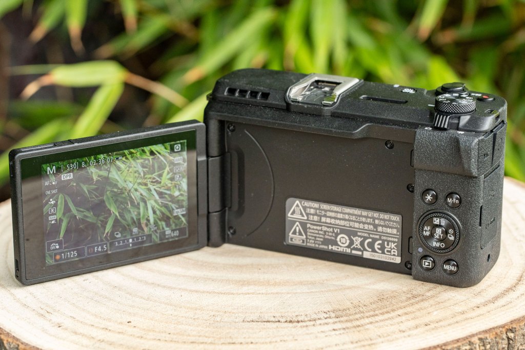 Canon PowerShot V1 back and screen
