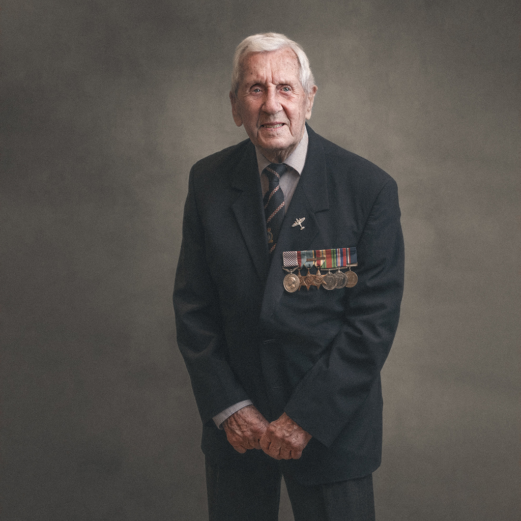 portait of ww2 veteran allan scott