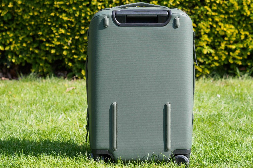 Peak Design Roller Pro back