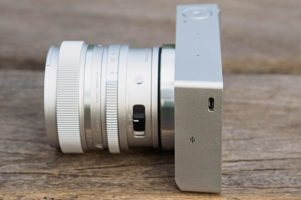 Sigma BF 24MP USB-C port